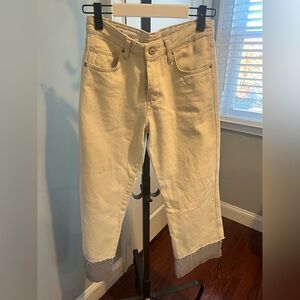 Zara Beige Cropped Pants